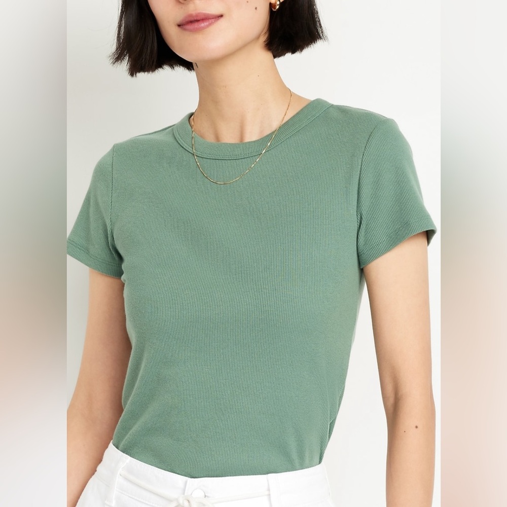 Women’s Old Navy  Tee